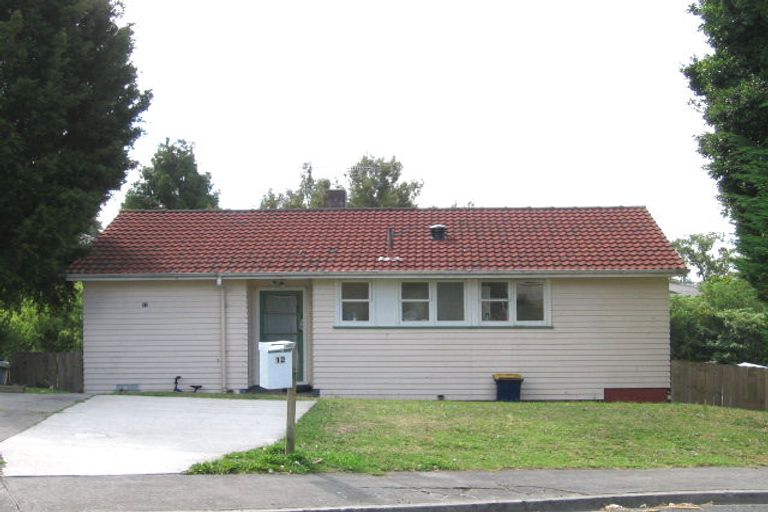 Photo of property in 12 Gemini Place, Beach Haven, Auckland, 0626