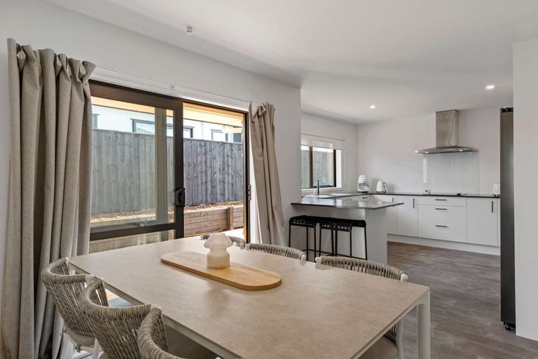 Photo of property in 3 Rosslands Avenue, Karaka, 2124