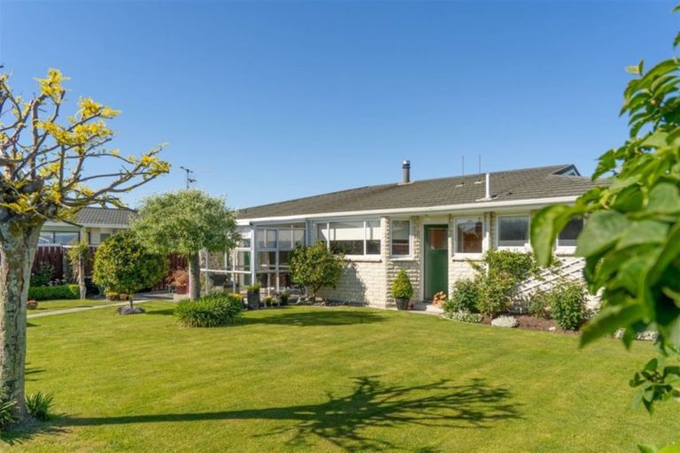 Photo of property in 23 Lowes Place, Solway, Masterton, 5810