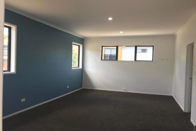Photo of property in 10 Arataki Way, Glen Eden, Auckland, 0602