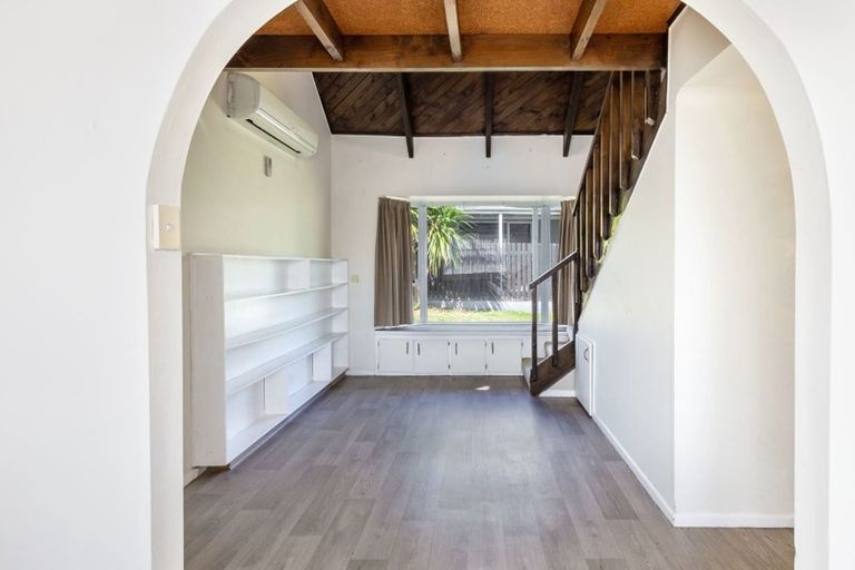 Photo of property in 1/27 Tobin Place, Richmond Heights, Taupo, 3330