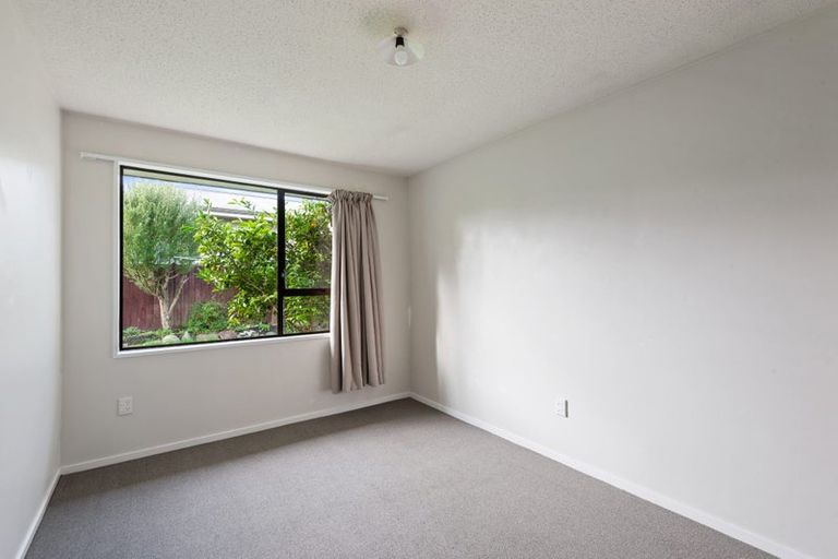 Photo of property in 21 Inglis Street, Phillipstown, Christchurch, 8011