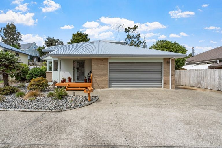 Photo of property in 69 Donald Street, Stanmore Bay, Whangaparaoa, 0932
