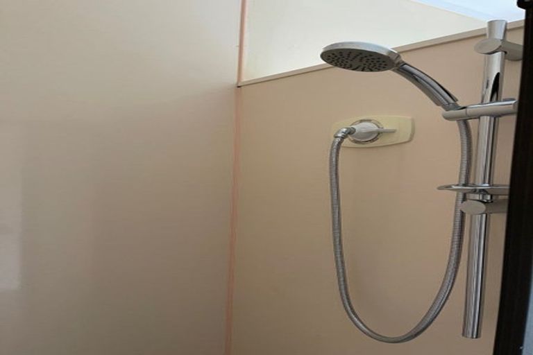 Photo of property in 94 Arran Road, Browns Bay, Auckland, 0630