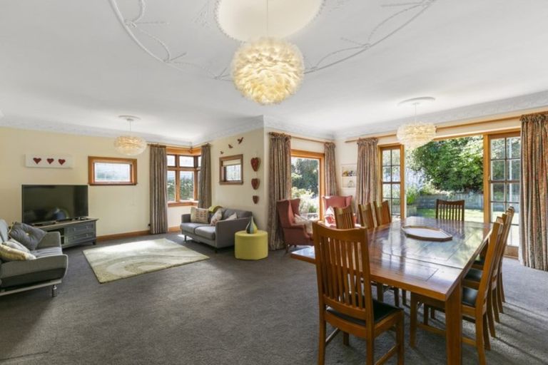 Photo of property in 11 Raine Street, Karori, Wellington, 6012