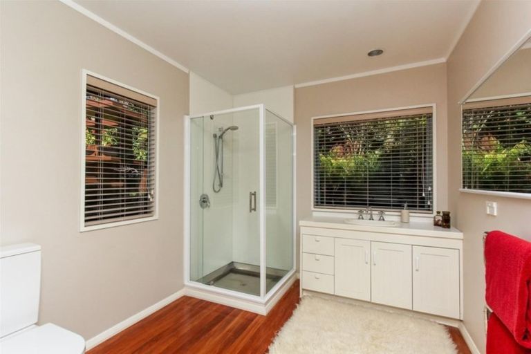 Photo of property in 48a Cameron Street, New Plymouth, 4310