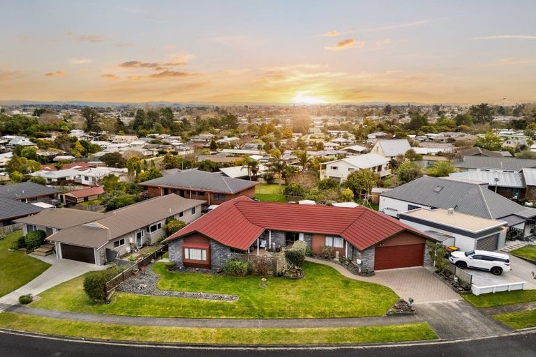 Photo of property in 46 Lansdowne Crescent, Glenview, Hamilton, 3206