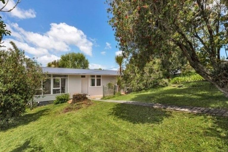 Photo of property in 11 Bickerstaffe Road, Maungaturoto, 0520