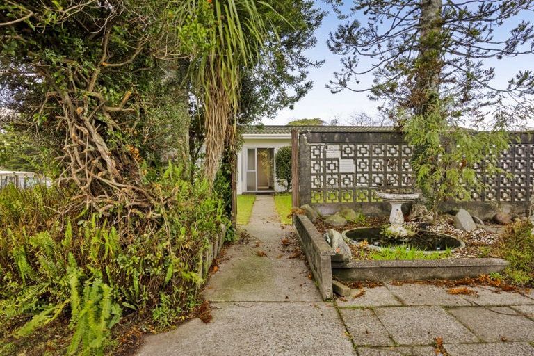 Photo of property in 23 Hinau Street, Inglewood, 4330