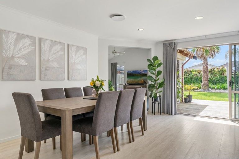 Photo of property in 6 Ohope Place, Papamoa Beach, Papamoa, 3118