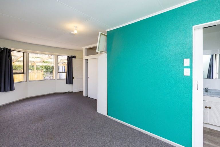 Photo of property in 119 Holborn Drive, Stokes Valley, Lower Hutt, 5019