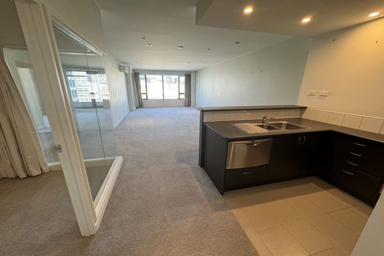 Photo of property in Kate Sheppard Apartments, 7e/42 Molesworth Street, Thorndon, Wellington, 6011