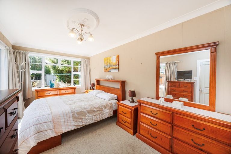 Photo of property in 25 Ake Ake Avenue, Hokowhitu, Palmerston North, 4410