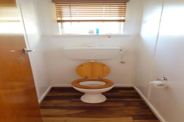 Photo of property in 63 Whiteley Street, Moturoa, New Plymouth, 4310