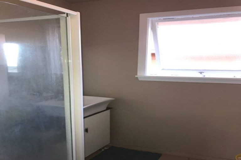 Photo of property in 1/11 Bowen Street, Upper Riccarton, Christchurch, 8041