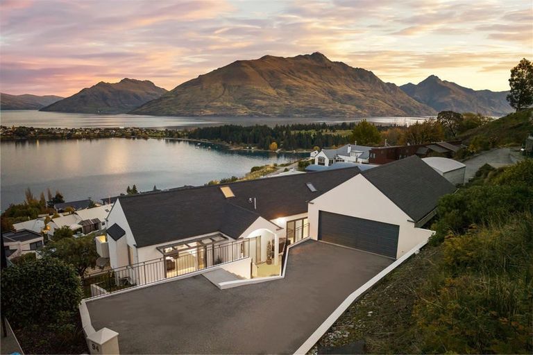 Photo of property in 94 Hensman Road, Queenstown, 9300