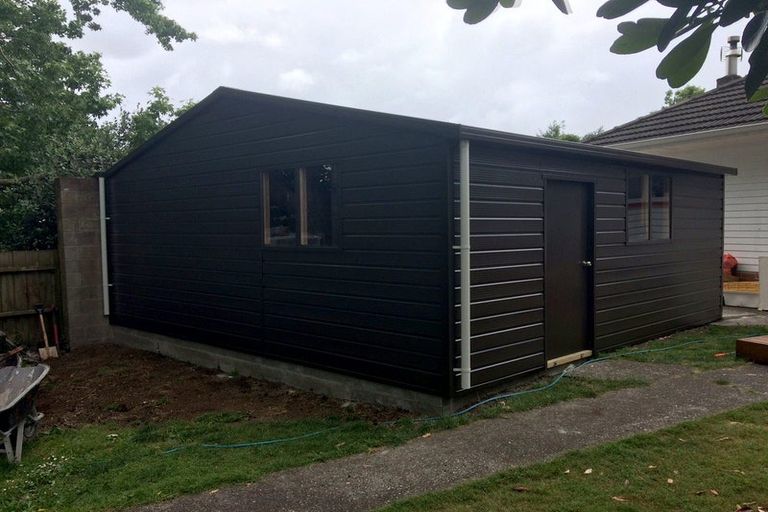 Photo of property in 54 Kervil Avenue, Te Atatu Peninsula, Auckland, 0610