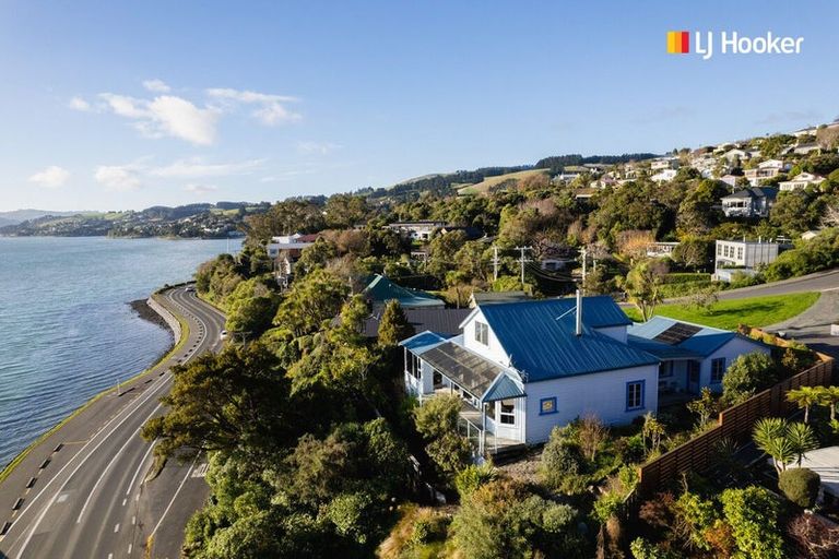 Photo of property in 6 Marion Street, Macandrew Bay, Dunedin, 9014