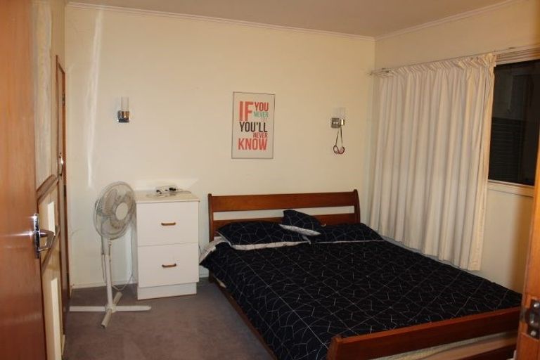 Photo of property in 12 Lewis Road, Pakuranga, Auckland, 2010