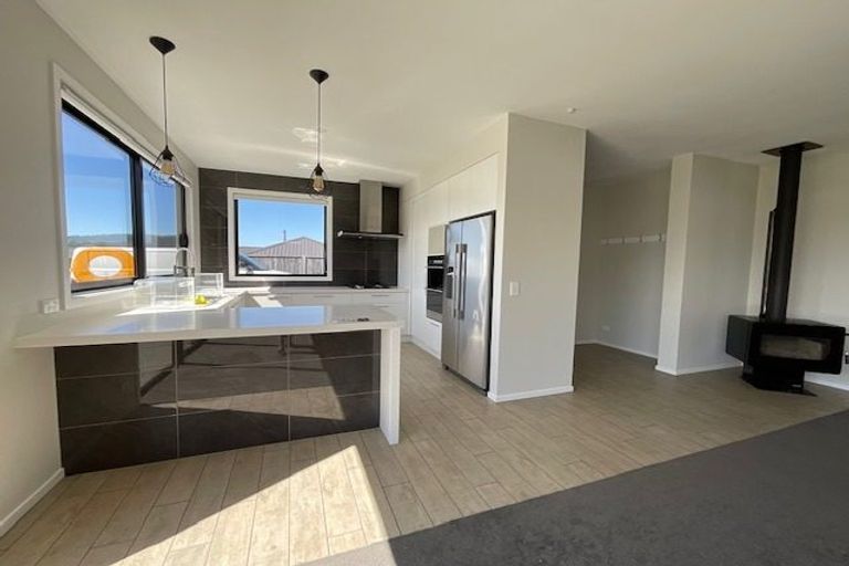 Photo of property in 2 Nancy Lane, Wanaka, 9305