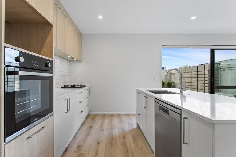 Photo of property in 79 Katikati Drive, Manurewa, Auckland, 2102