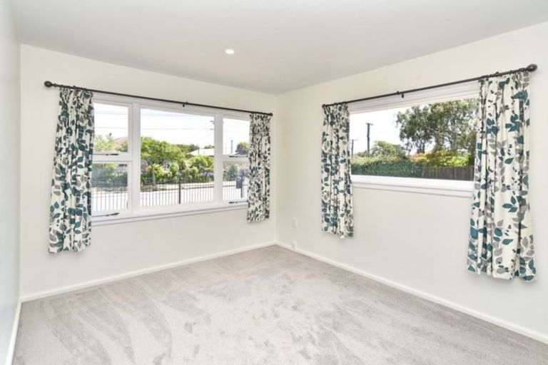 Photo of property in 8 Warblington Street, Aranui, Christchurch, 8061
