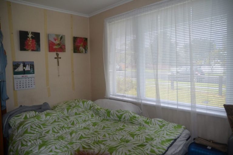 Photo of property in 13 Newington Road, Henderson, Auckland, 0612