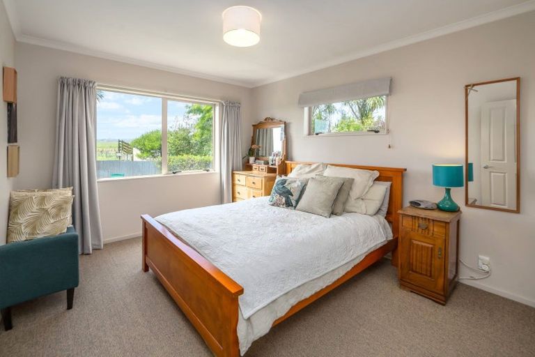 Photo of property in 345 Waihakeke Road, Waihakeke, Carterton, 5792