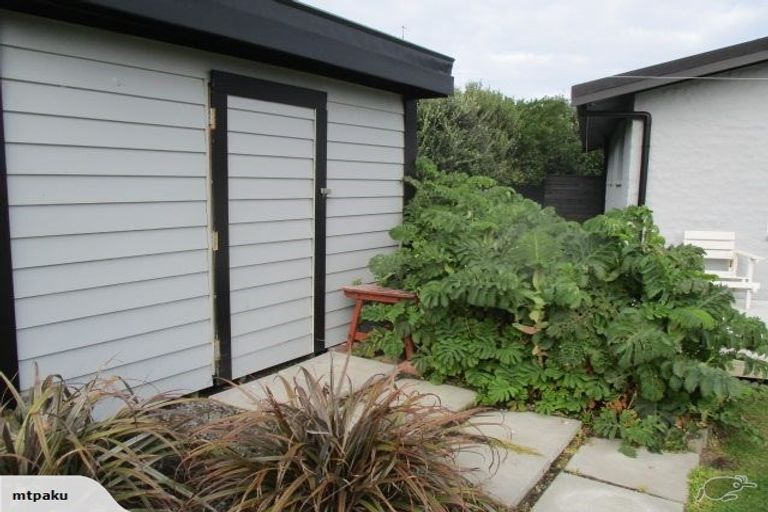 Photo of property in 10 Halse Place, Opunake, 4616