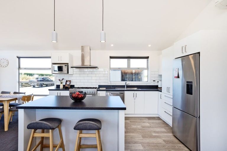 Photo of property in 12 Dowling Road, Longbush, Invercargill, 9871