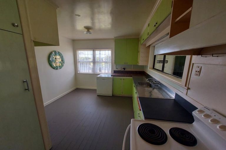 Photo of property in 112 Anzac Road, Morningside, Whangarei, 0110