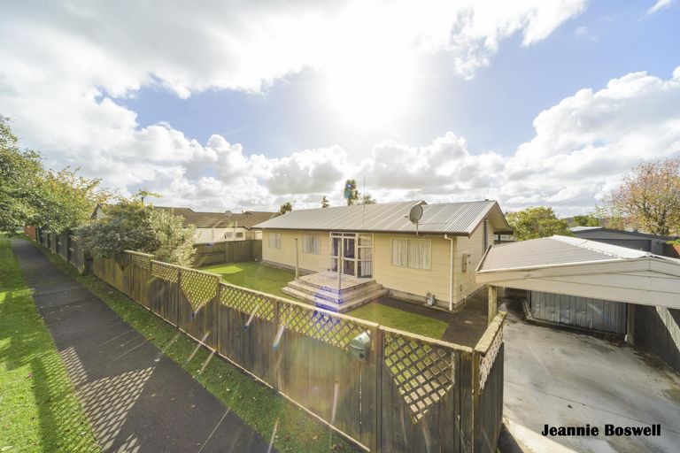 Photo of property in 25 Chadwick Place, Highbury, Palmerston North, 4412
