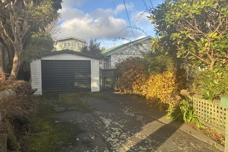 Photo of property in 33 Donald Street, Karori, Wellington, 6012