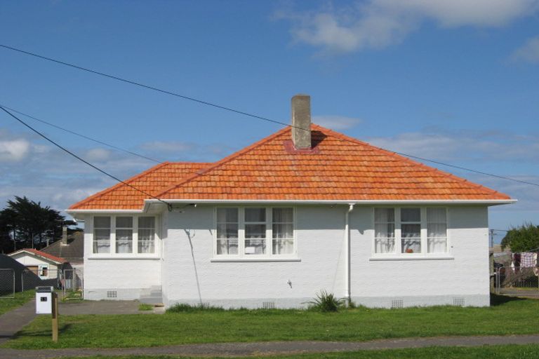 Photo of property in 11 Maire Street, Gonville, Whanganui, 4501