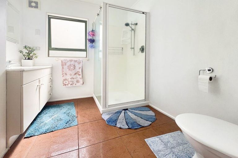 Photo of property in 6/351 West Coast Road, Glen Eden, Auckland, 0602