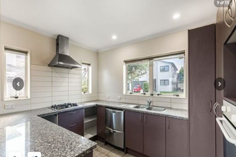 Photo of property in 3 Reefton Place, Flat Bush, Auckland, 2019