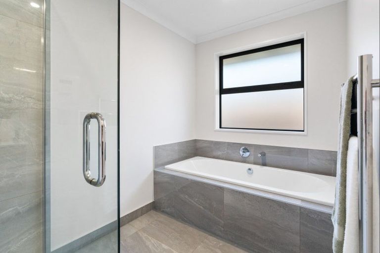 Photo of property in 6 Feather Place, Rolleston, 7615