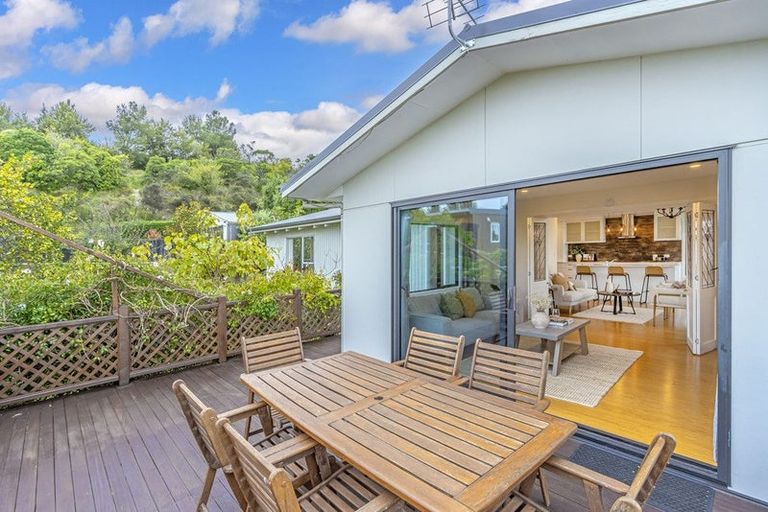 Photo of property in 214 Dyers Pass Road, Cashmere, Christchurch, 8022