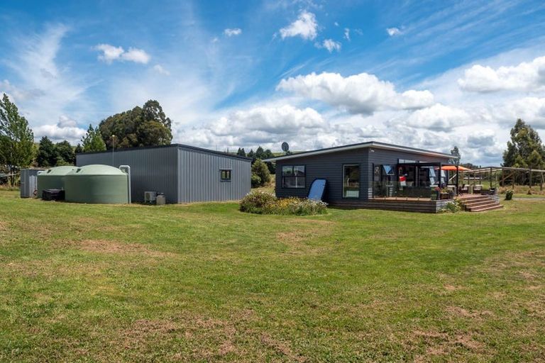 Photo of property in 62 Parerohi Grove, Kuratau, Turangi, 3381