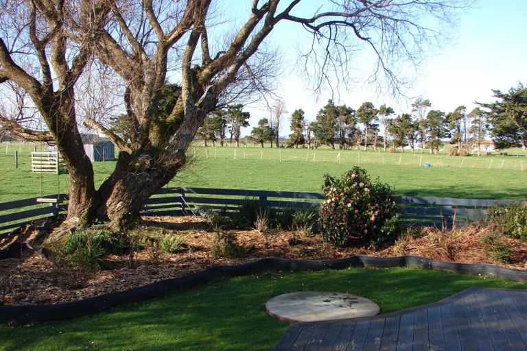 Photo of property in 19 Lake Road, Longbush, Invercargill, 9871