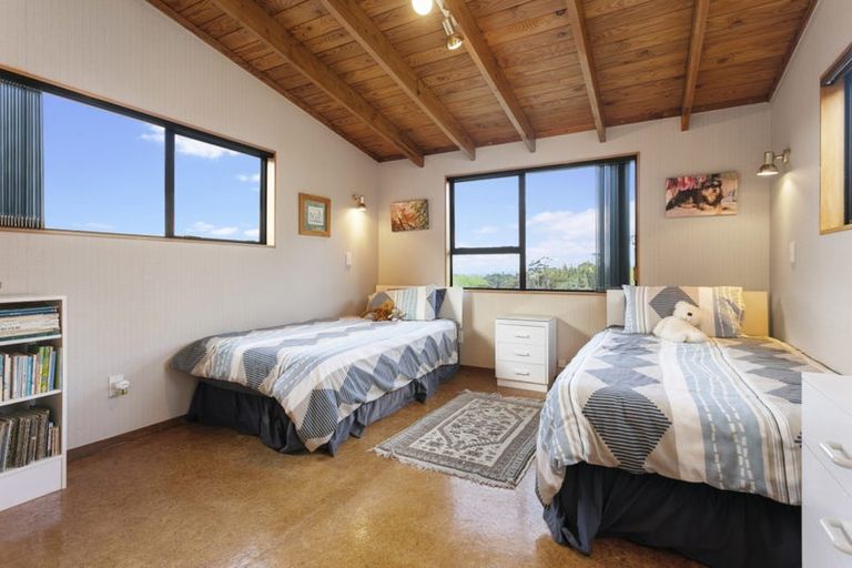 Photo of property in 161 Shaw Road, Oratia, Auckland, 0604