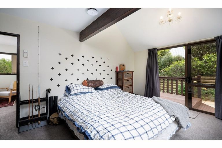 Photo of property in 7 Shalamar Drive, Cashmere, Christchurch, 8022