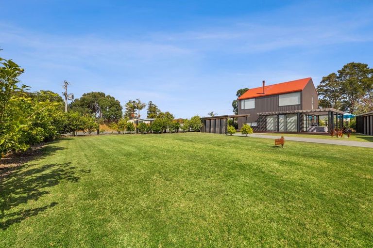 Photo of property in 3 Citrus Place, Mangawhai, 0505