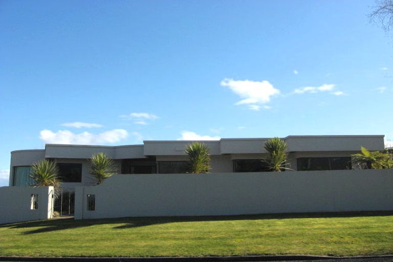 Photo of property in 8 Kinloch Road, Kinloch, Taupo, 3377