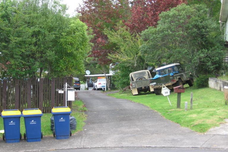 Photo of property in 19 Stallard Place, Glen Eden, Auckland, 0602
