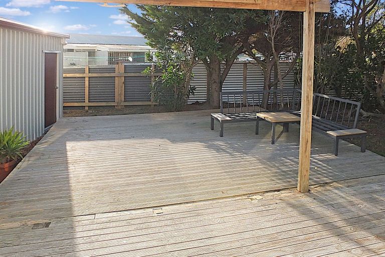 Photo of property in 3 Harrod Avenue, Foxton Beach, Foxton, 4815