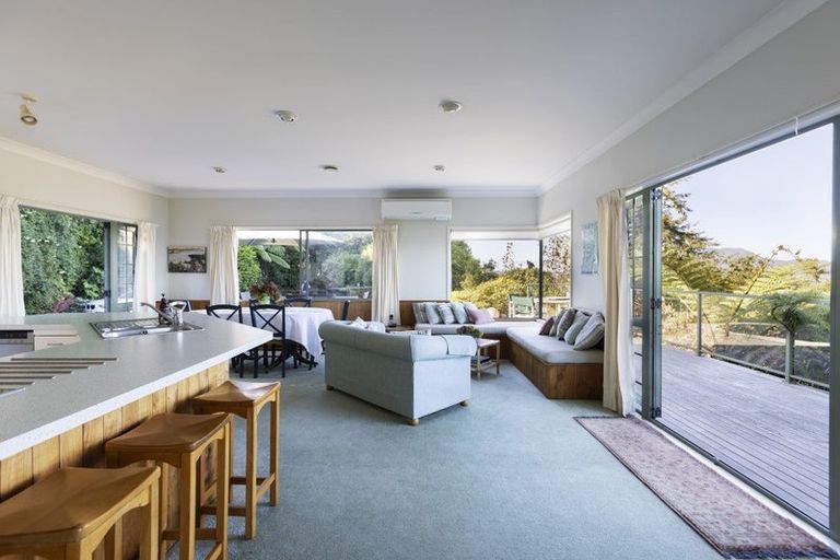 Photo of property in 65 Mapara Road, Acacia Bay, Taupo, 3385
