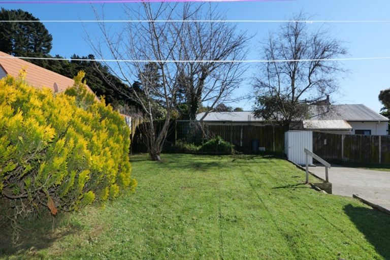 Photo of property in 13 Redwood Close, Paraparaumu, 5032