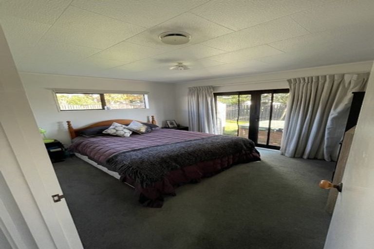 Photo of property in 22 Tawari Street, Inglewood, 4330