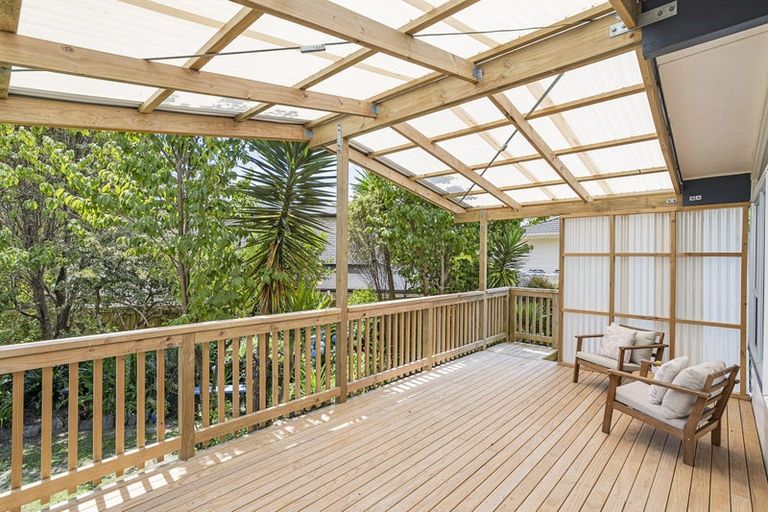 Photo of property in 5 Papa Place, Birkdale, Auckland, 0626